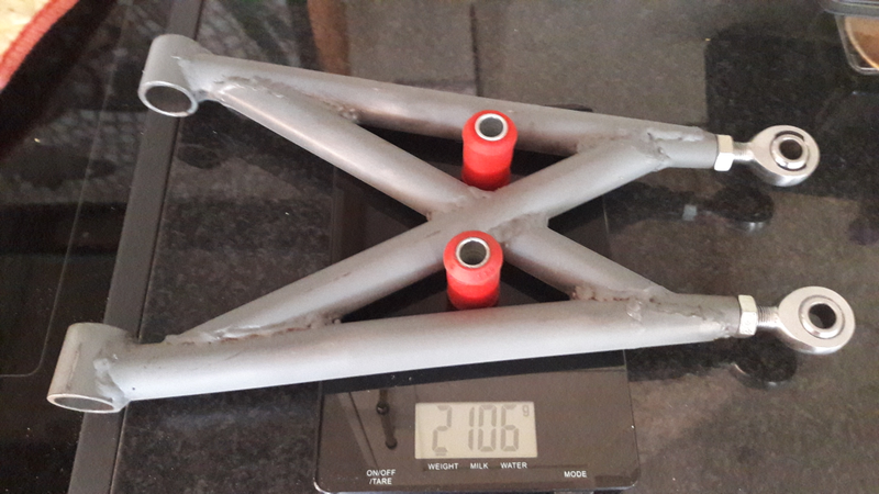 Illustration for article titled Lookit! One custom Spitfire wishbone :)